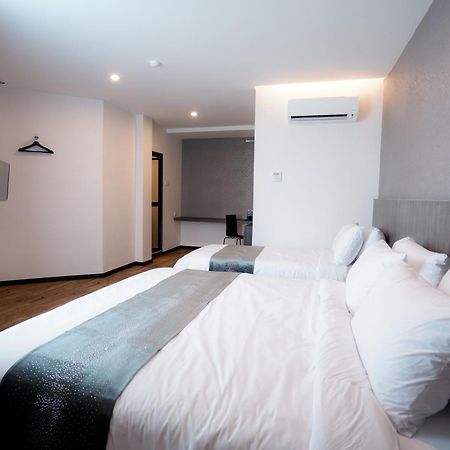 Stay 365 Hotel Чанґлун Номер фото